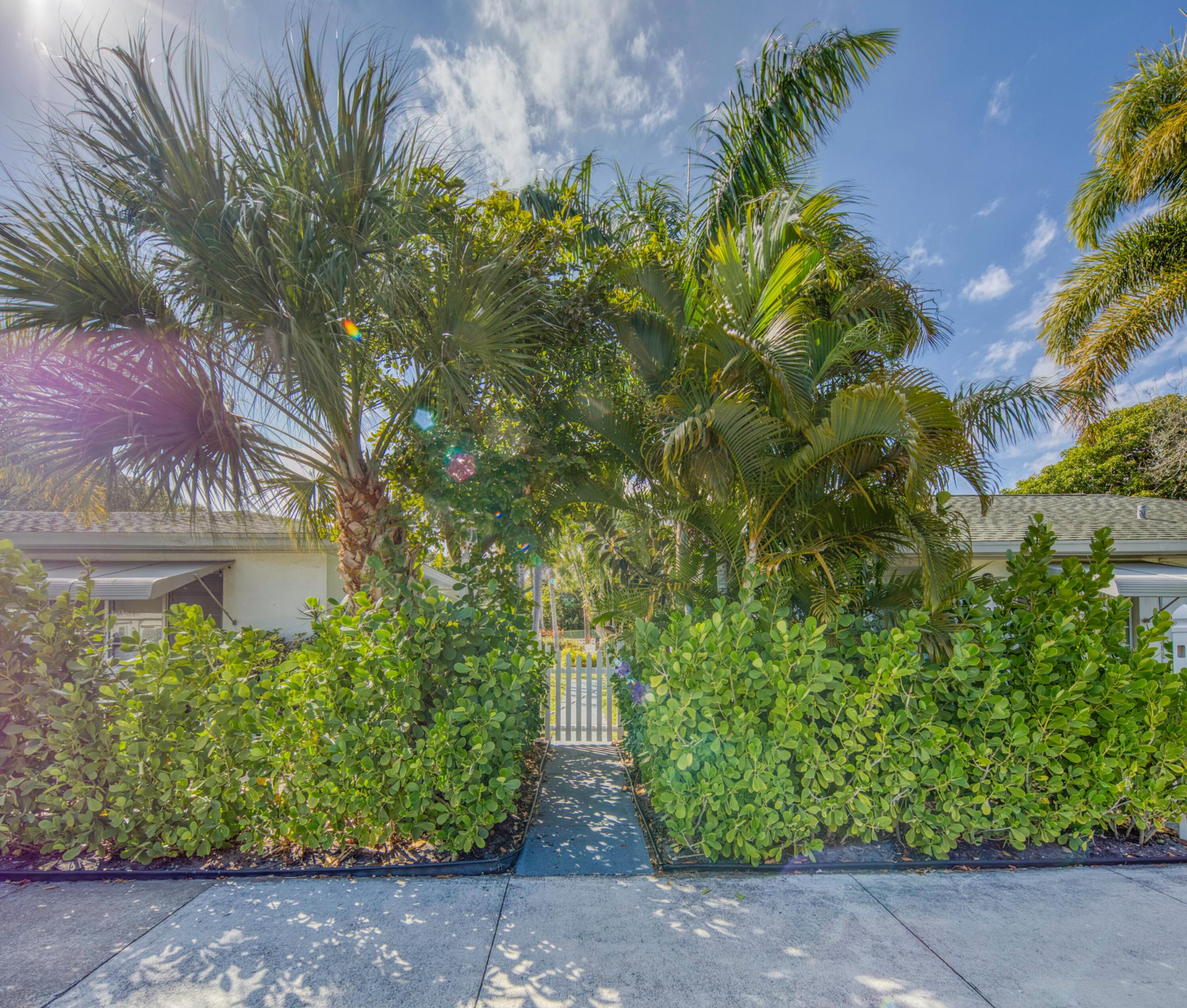 LAKE WORTH TOWN OF - Residential Lease