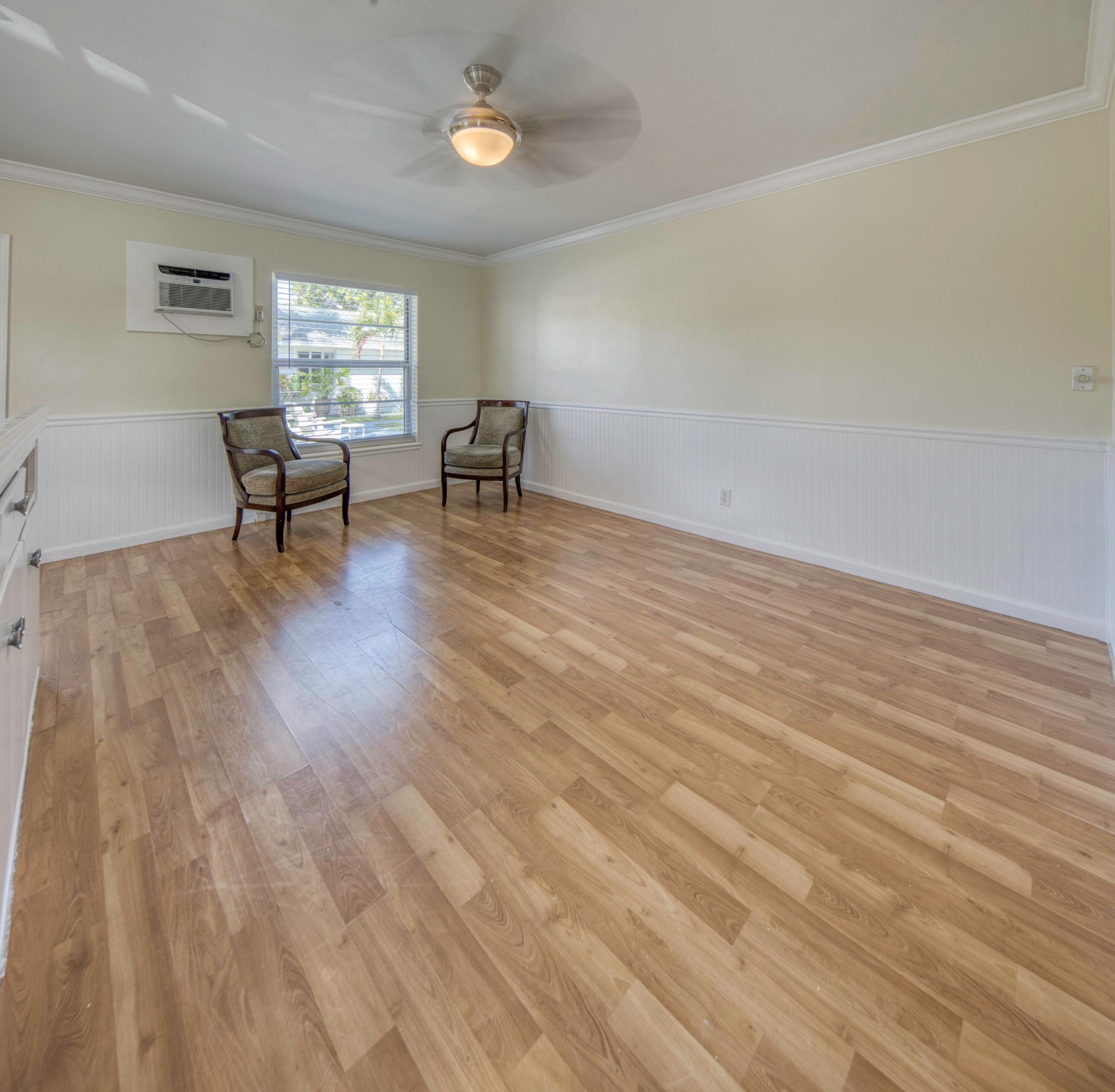 LAKE WORTH TOWN OF - Residential Lease