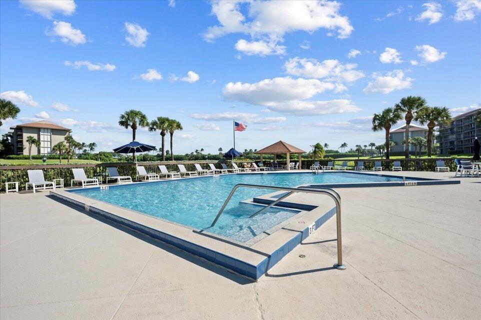 301 Ocean Bluffs Boulevard 405
