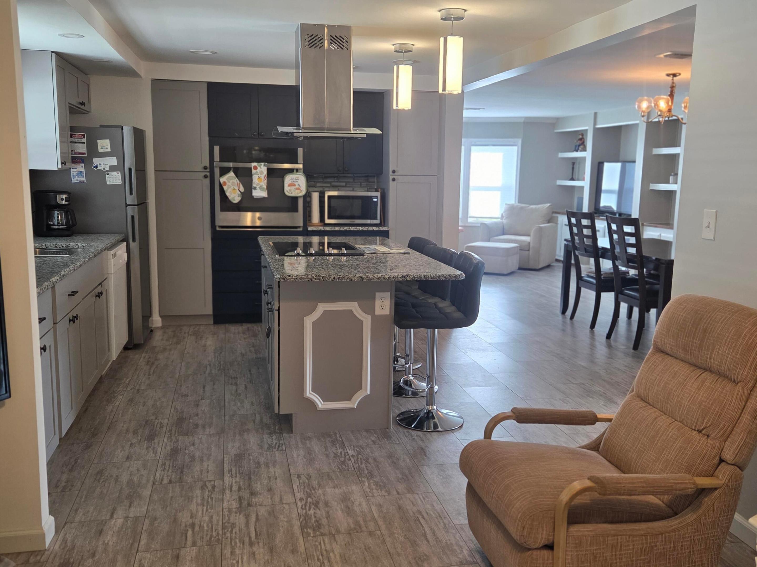 7838 SE Continental Drive