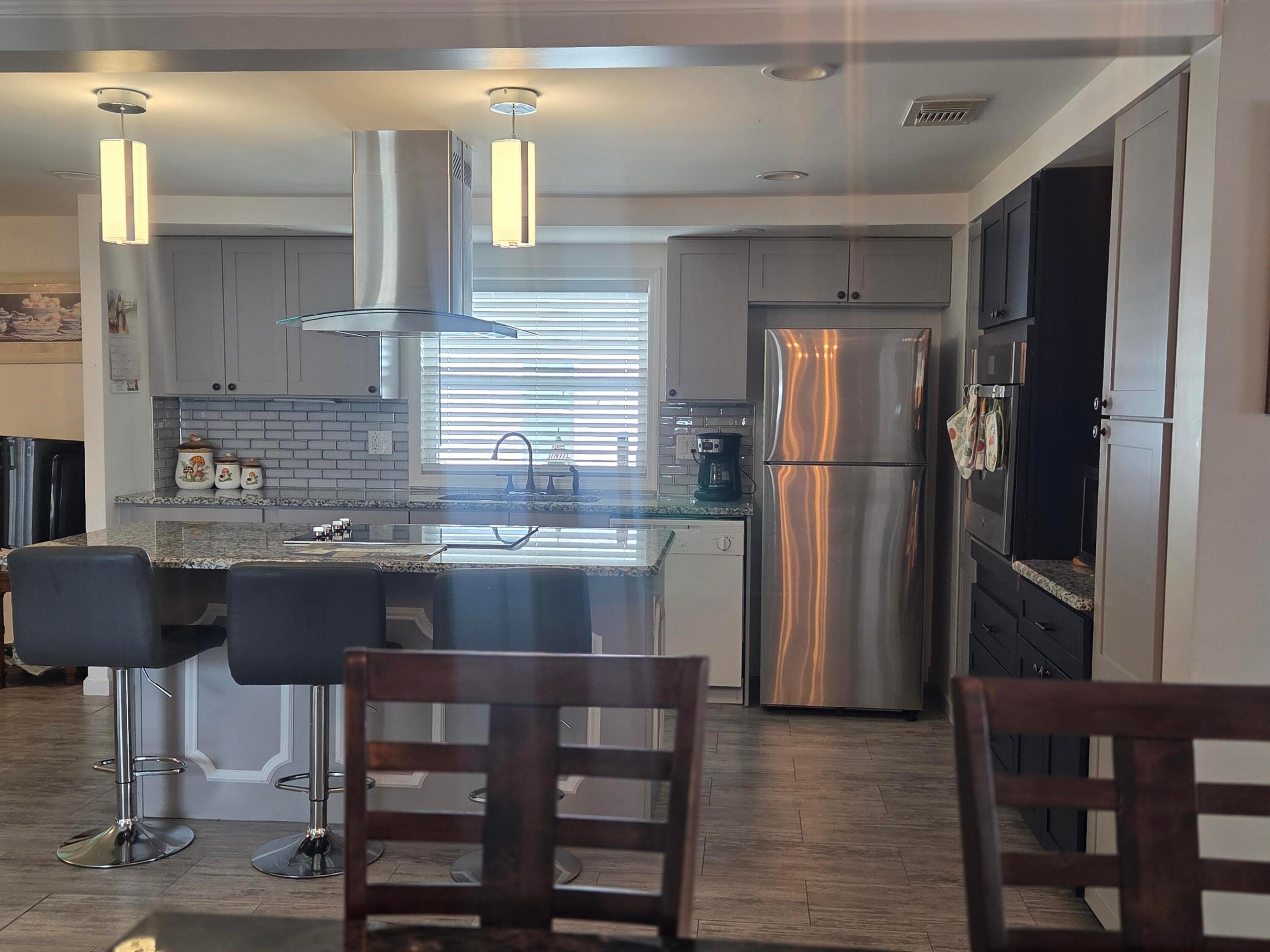 7838 SE Continental Drive