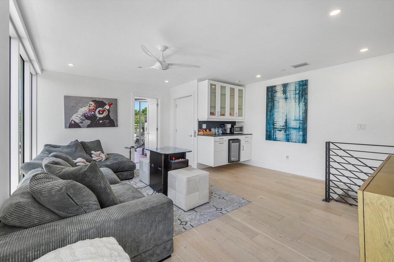 KENMONT - Residential