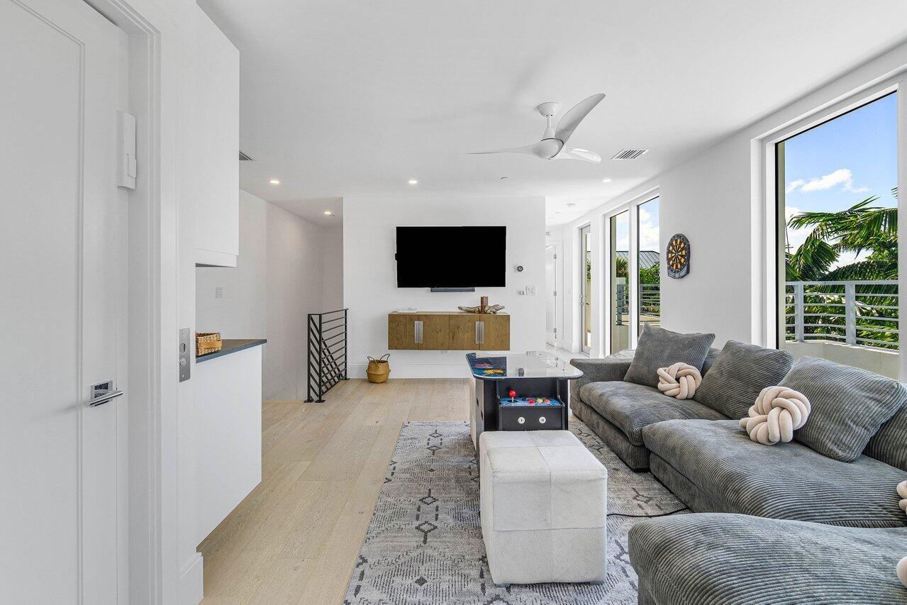 KENMONT - Residential