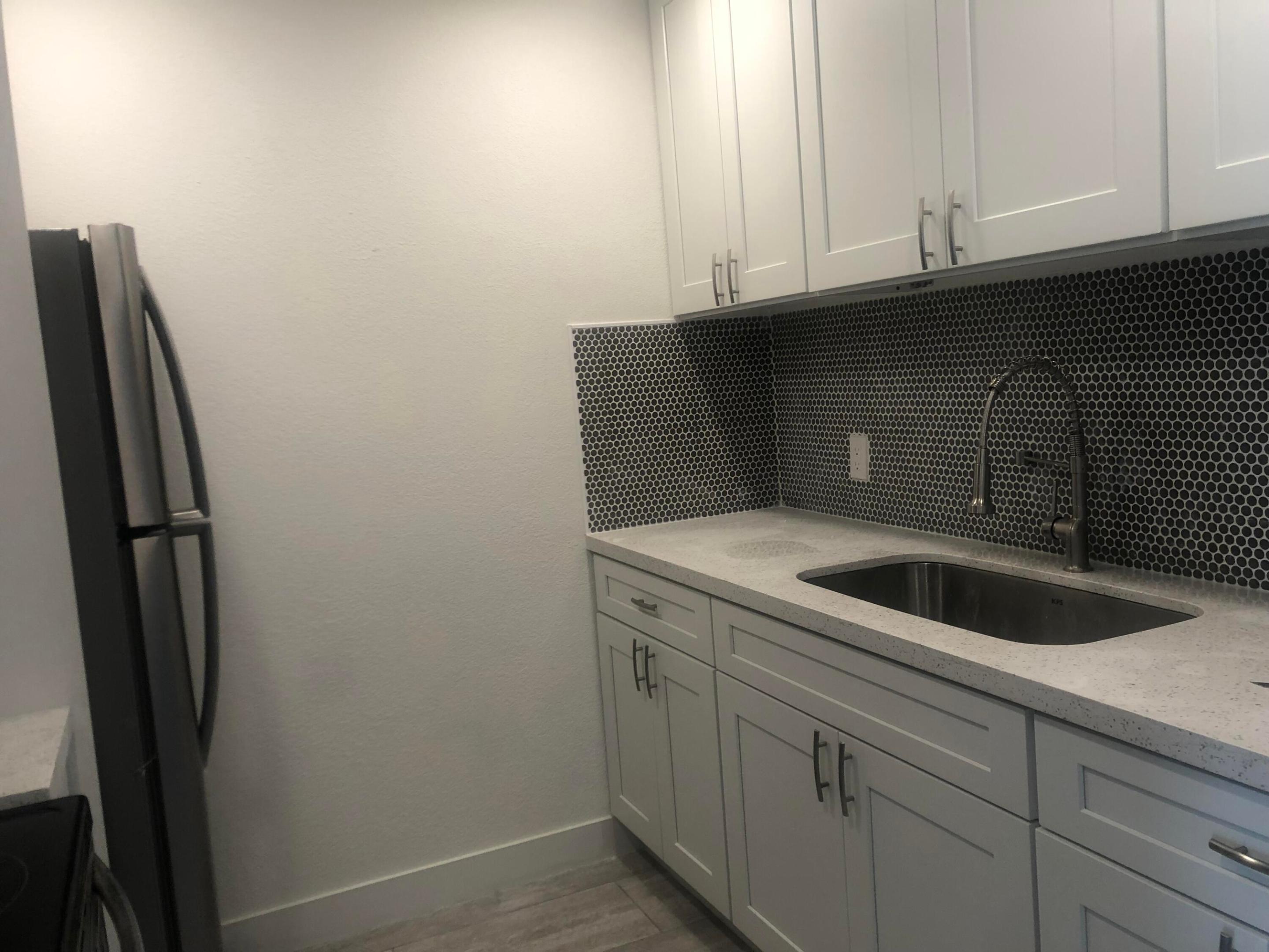 KINGSLEY AT CENTURY VILLAGE - Residential