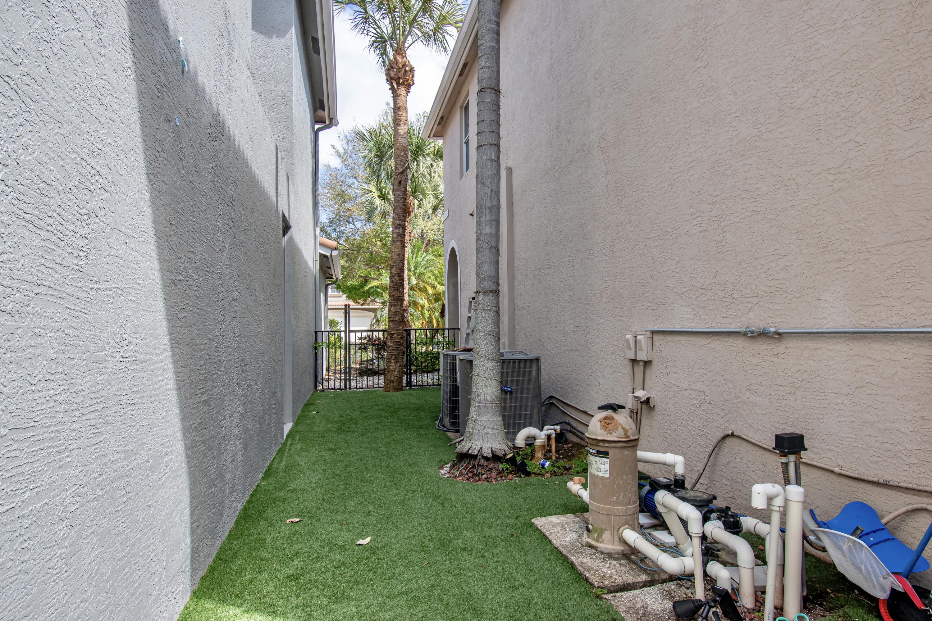 WYNDSONG ESTATES - Residential