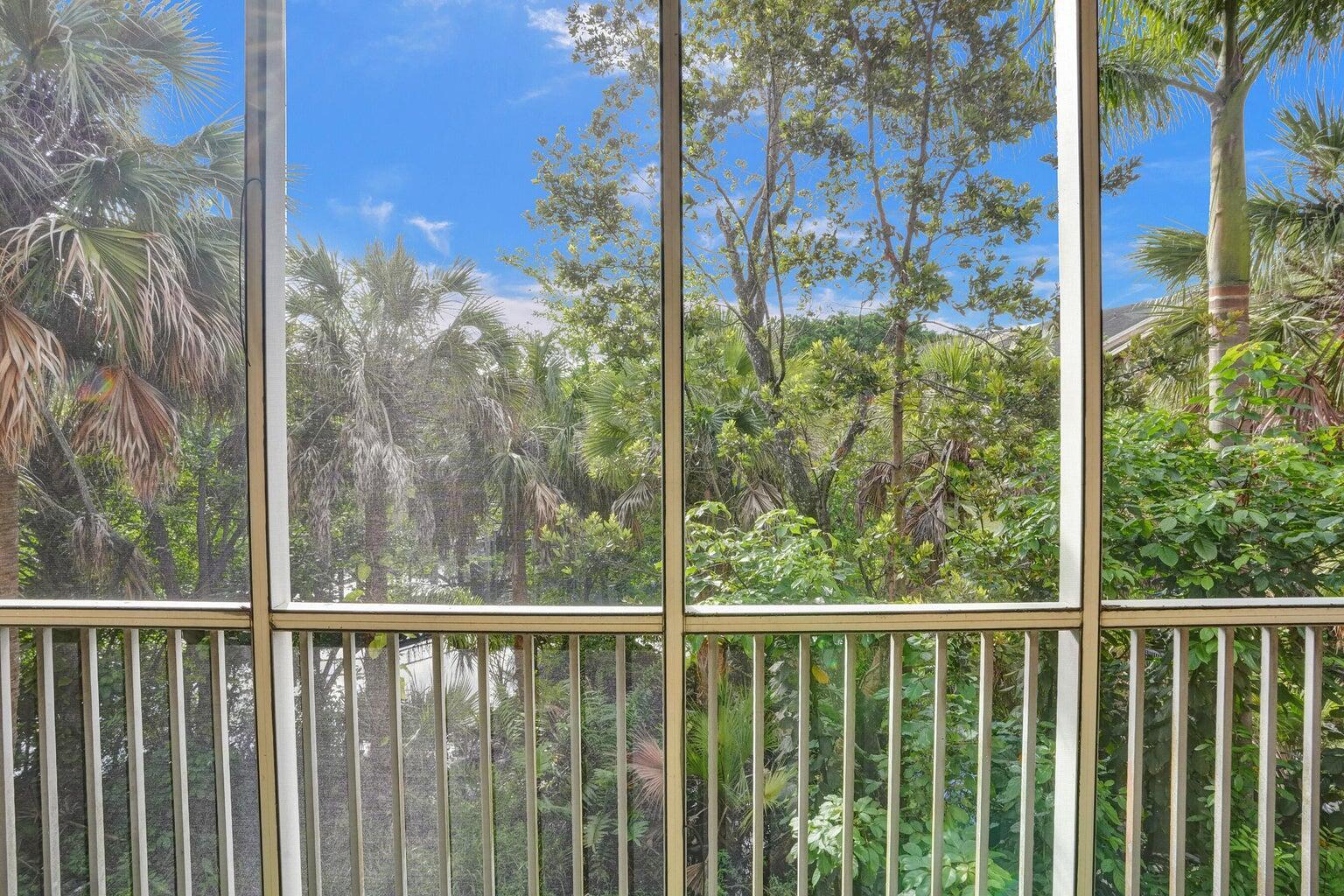 WINDWARD LAKES - Residential