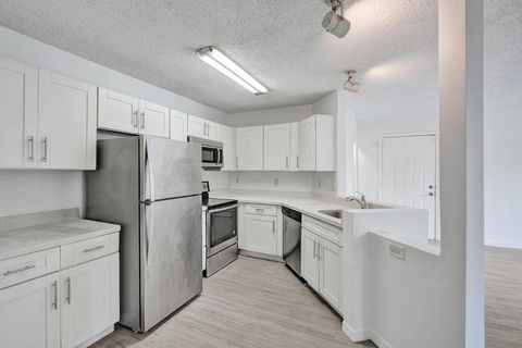4015 W Mcnab Road D204 Pompano Beach FL 33069