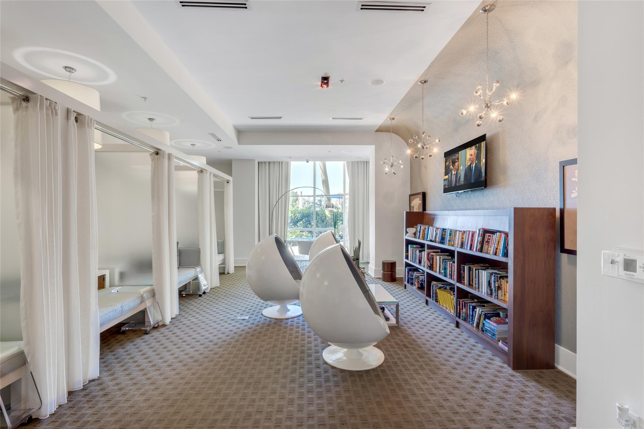 Plaza At Oceanside - Residential