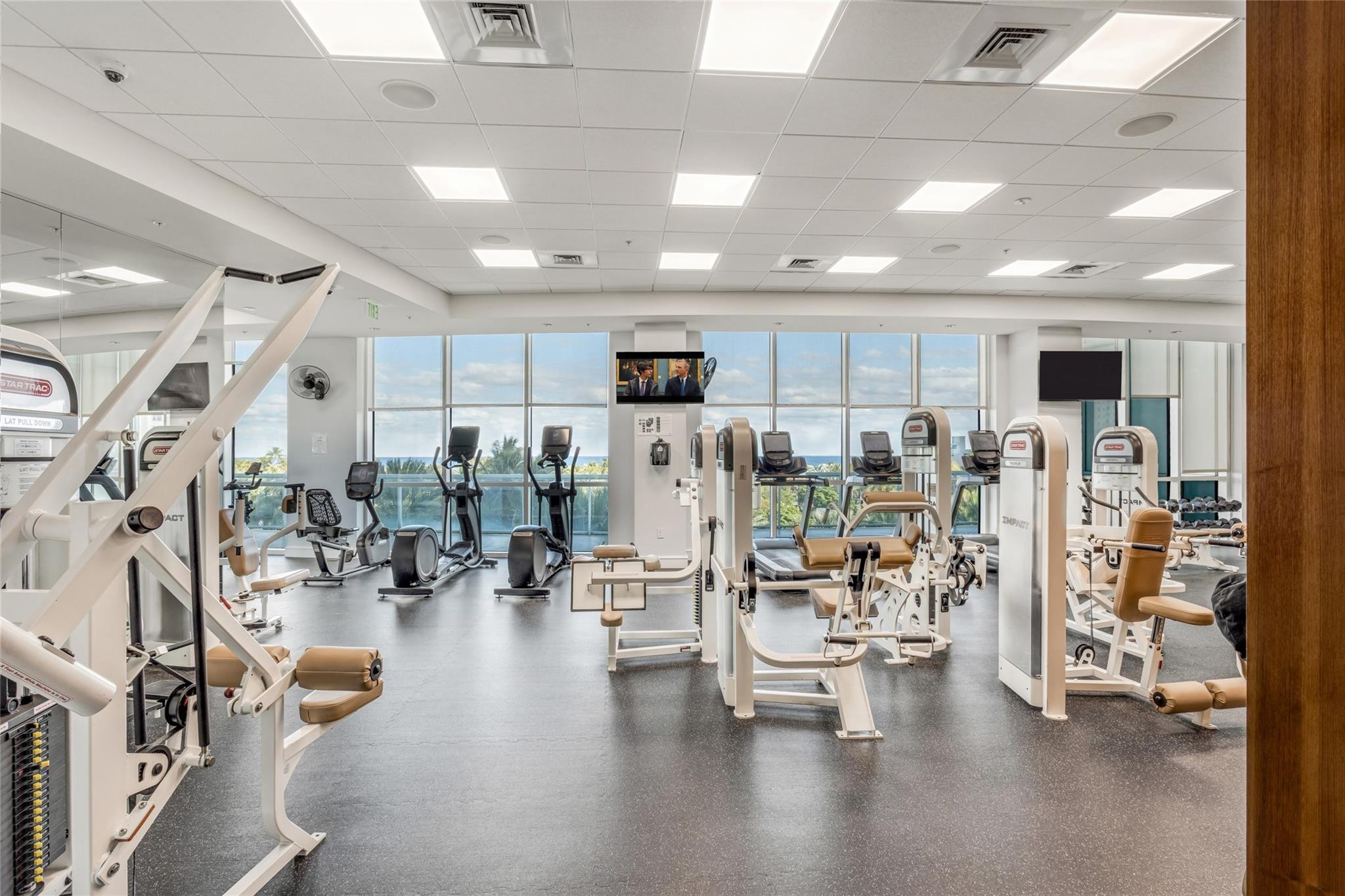 Plaza At Oceanside - Residential