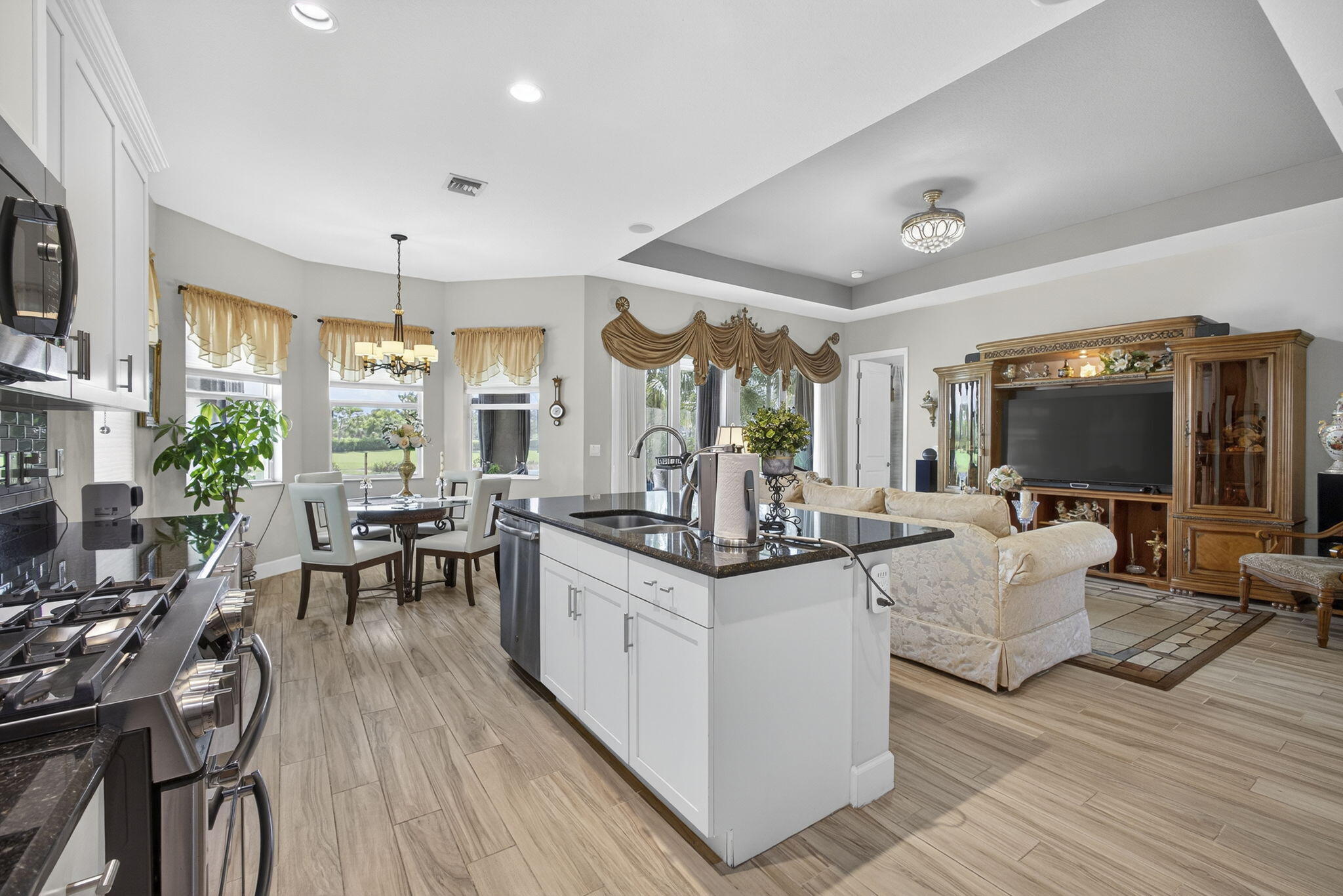 HAMMOCKS OF WESTLAKE - Residential