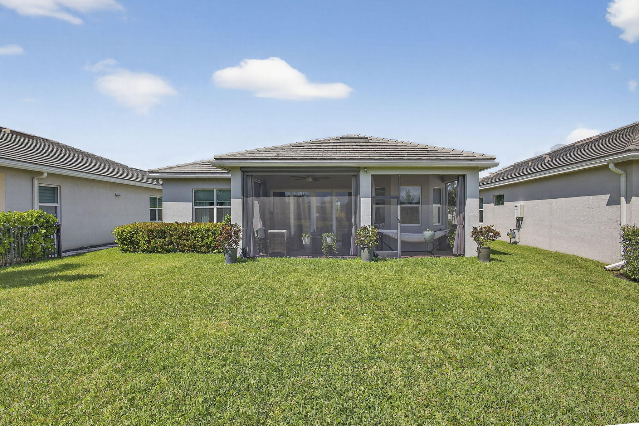 HAMMOCKS OF WESTLAKE - Residential