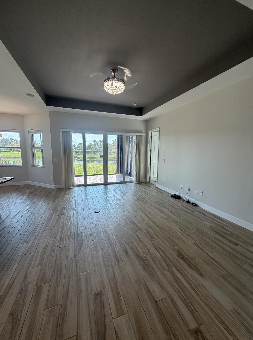 HAMMOCKS OF WESTLAKE - Residential