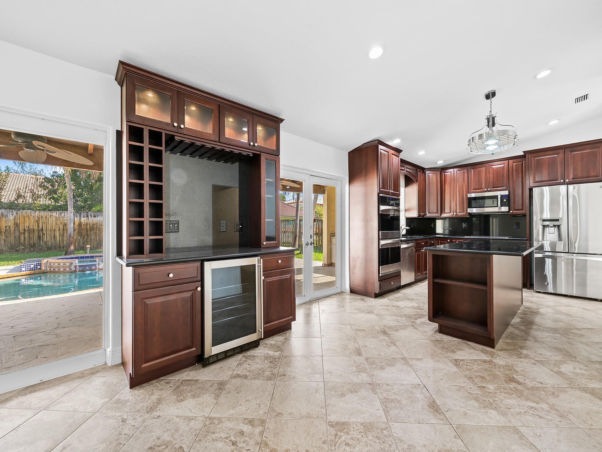 JACARANDA LAKES SEC SEVEN - Residential Lease