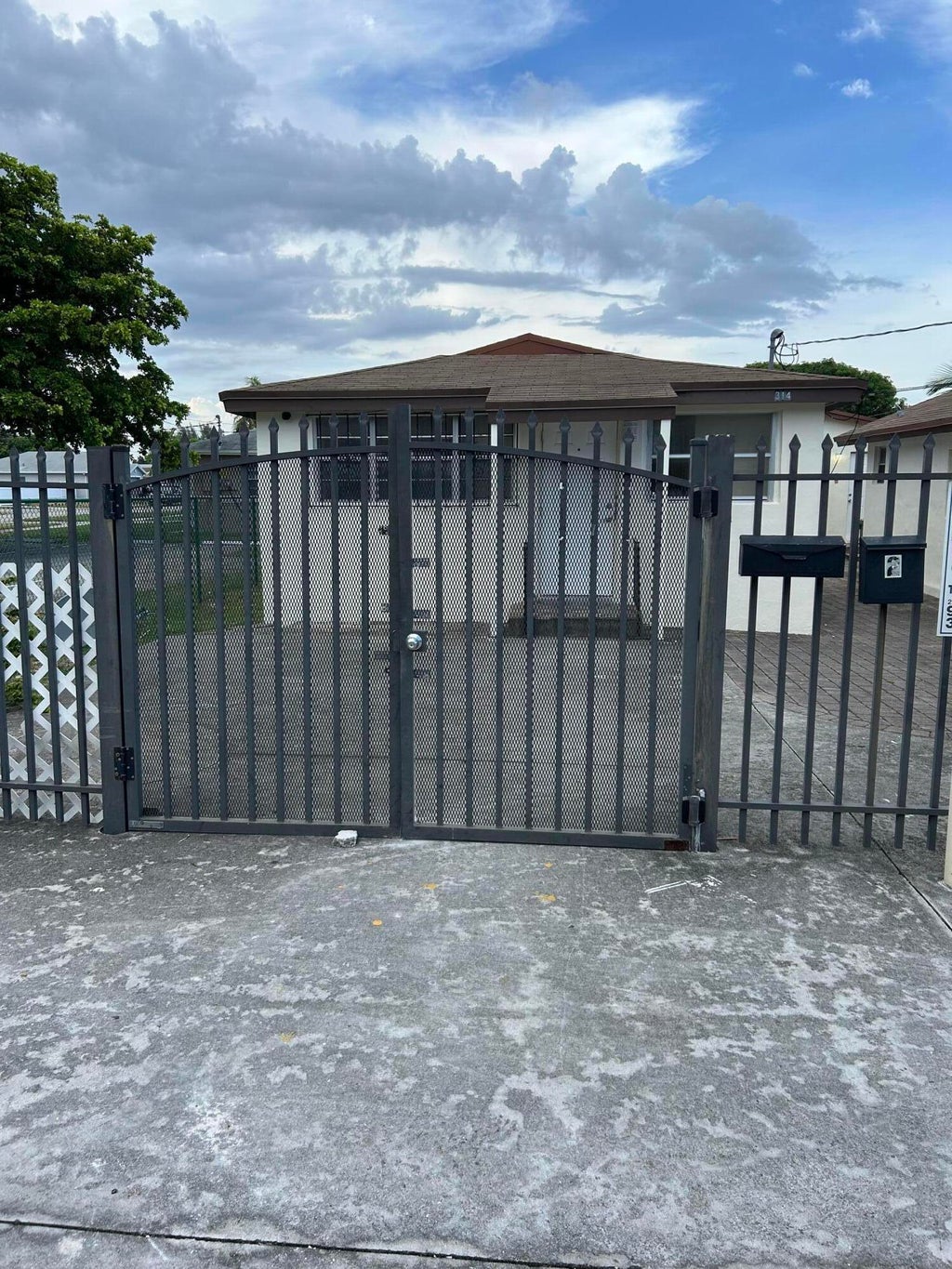 Photo of 314 NW 5th Avenue #1-3, Hallandale Beach, FL 33009 (MLS # B26067588)