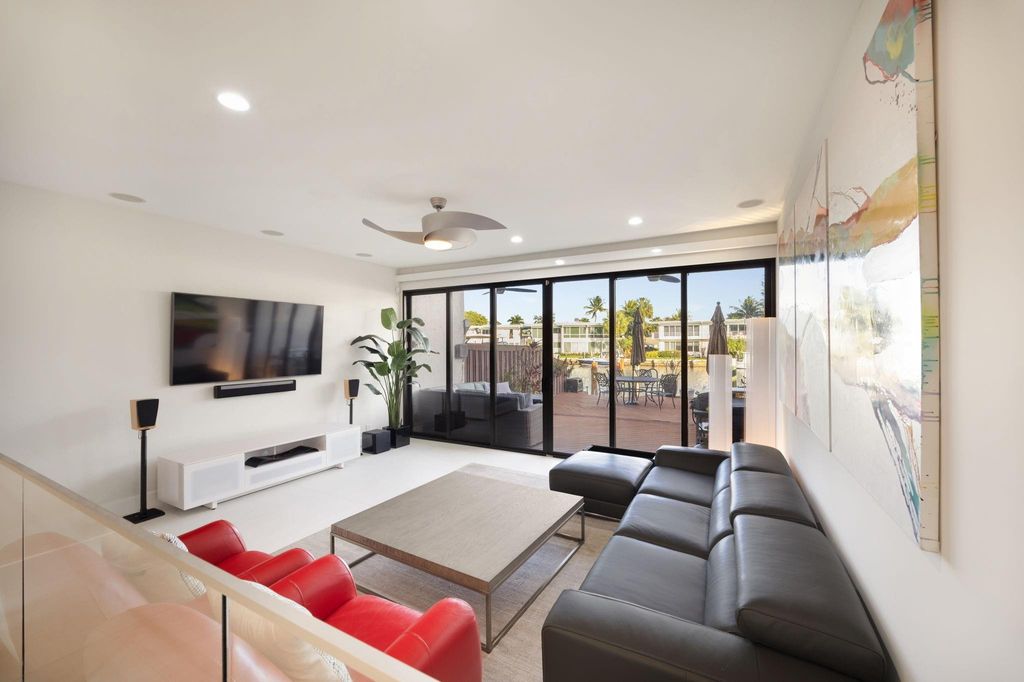Photo of 424 Hendricks Isle #6, Fort Lauderdale, FL 33301 (MLS # B26056322)