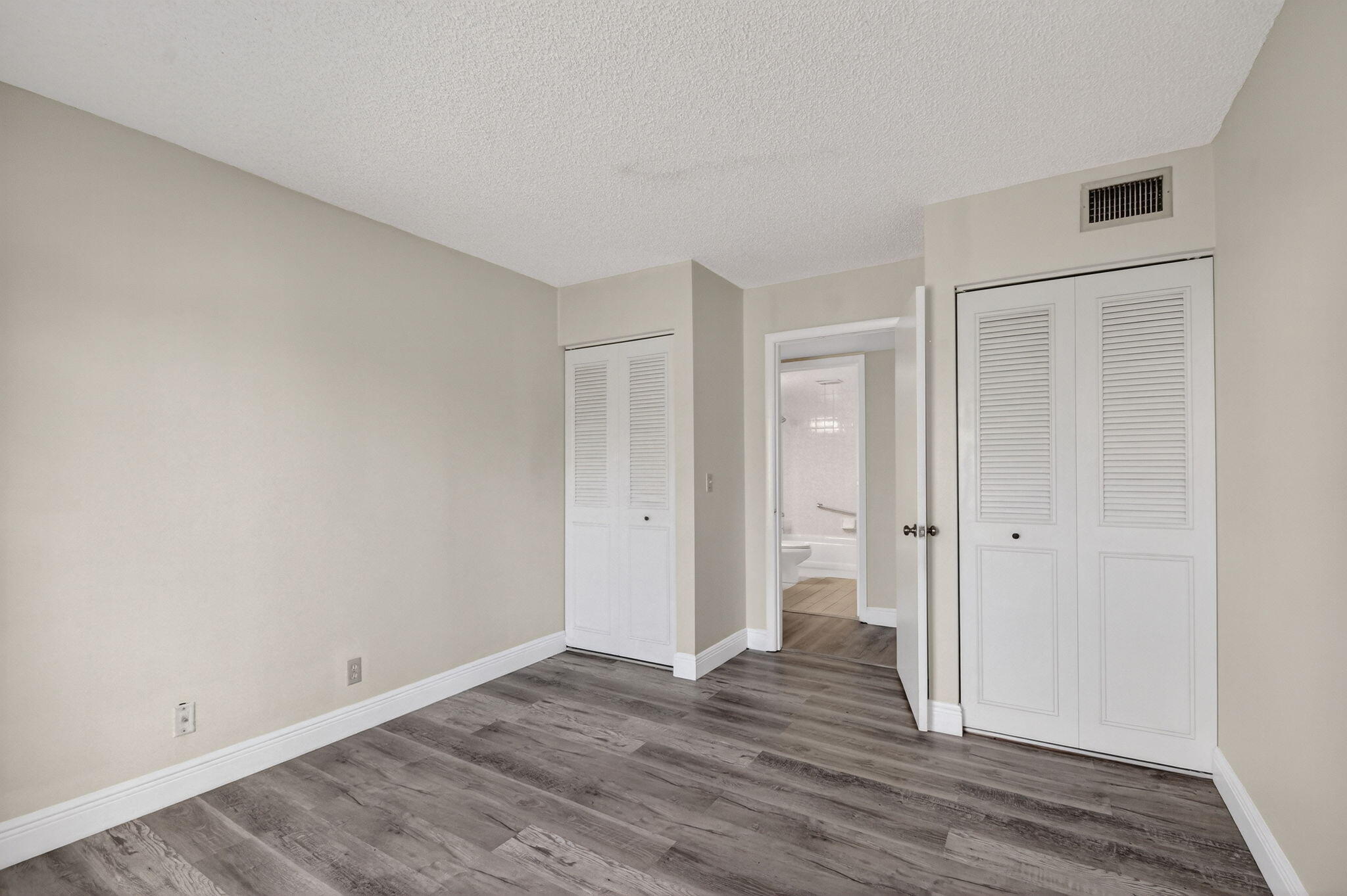 PALM CLUB VILLAGE I CONDO - Residential Lease