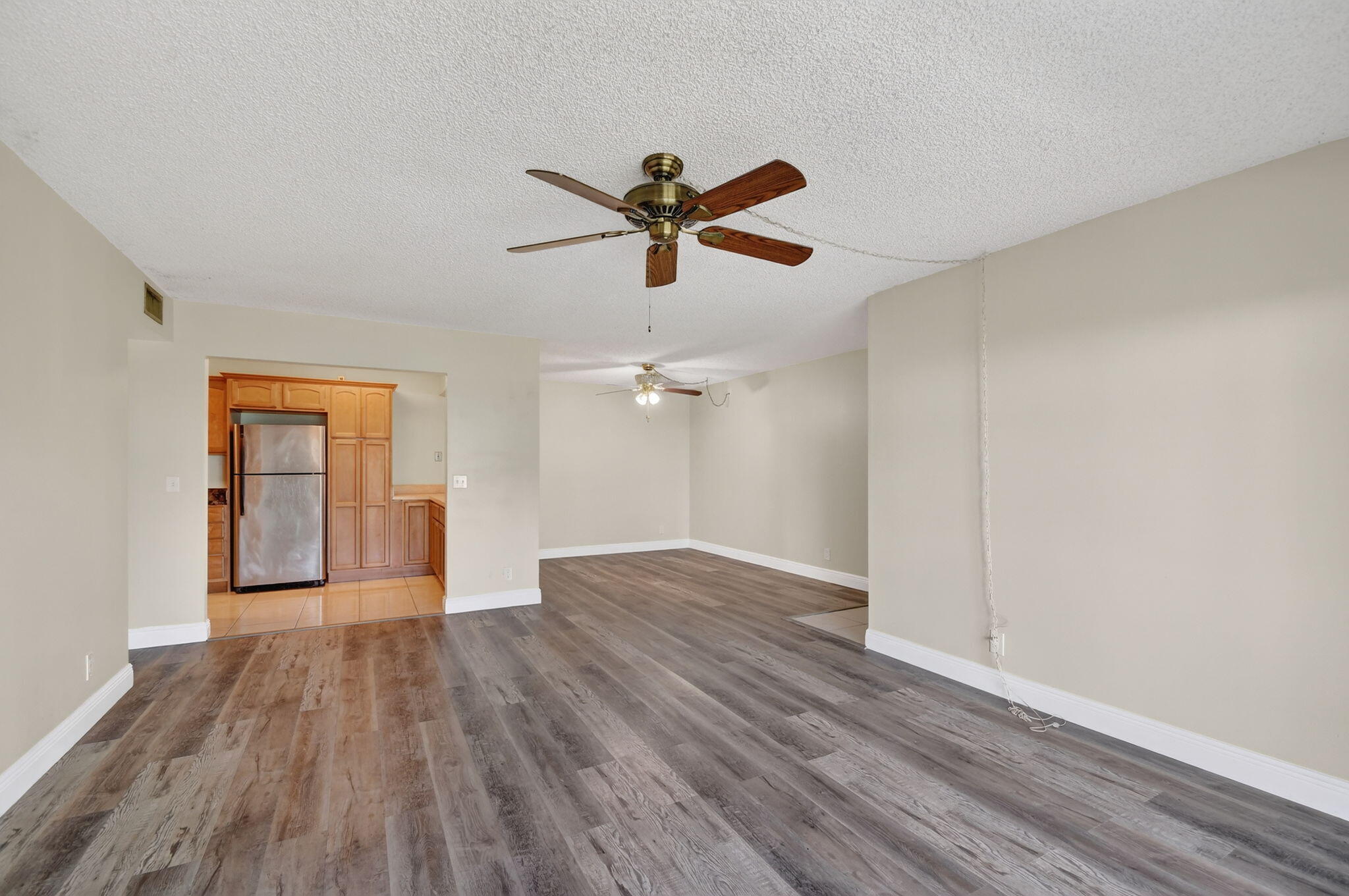 PALM CLUB VILLAGE I CONDO - Residential Lease