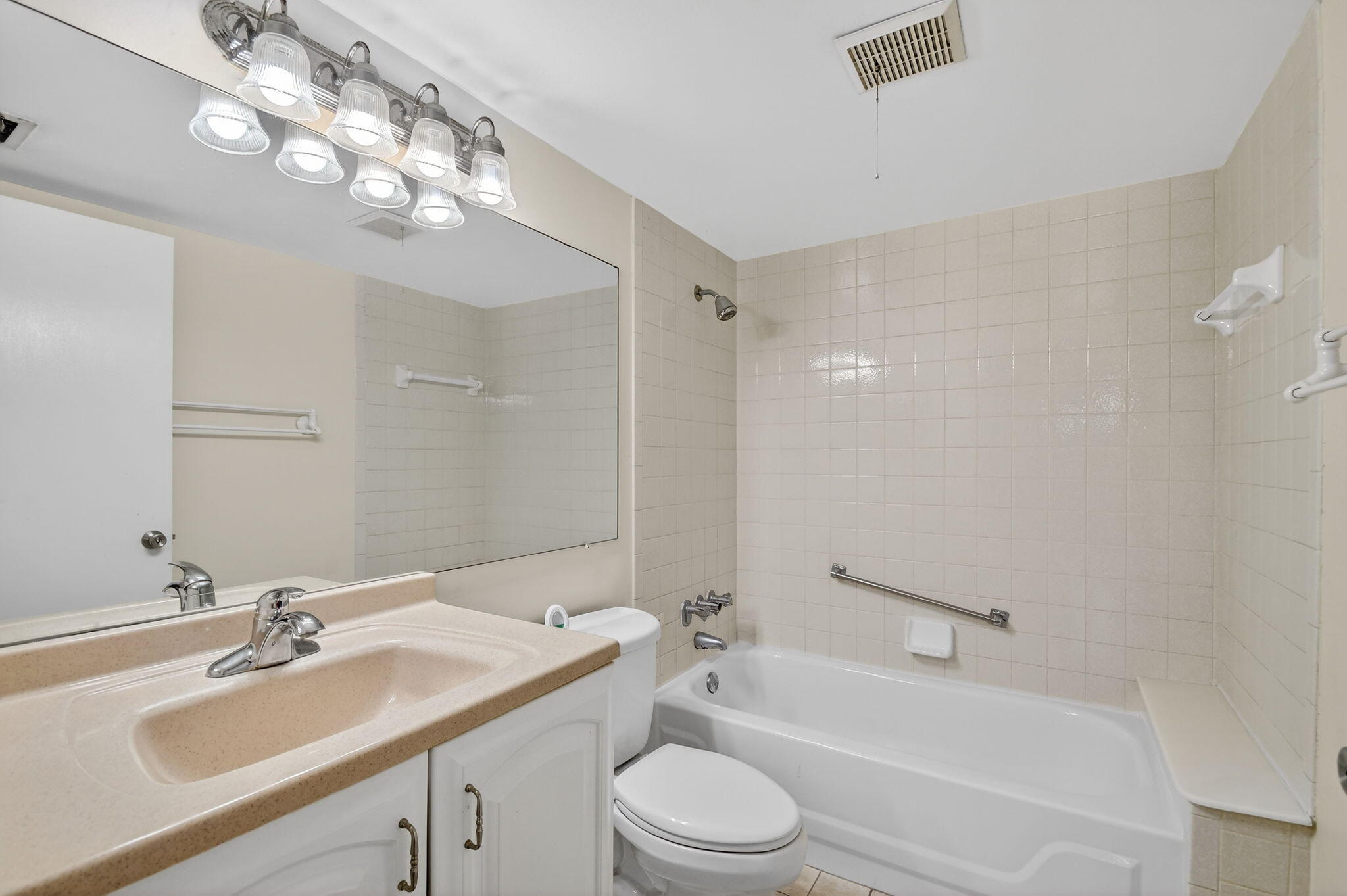 PALM CLUB VILLAGE I CONDO - Residential Lease