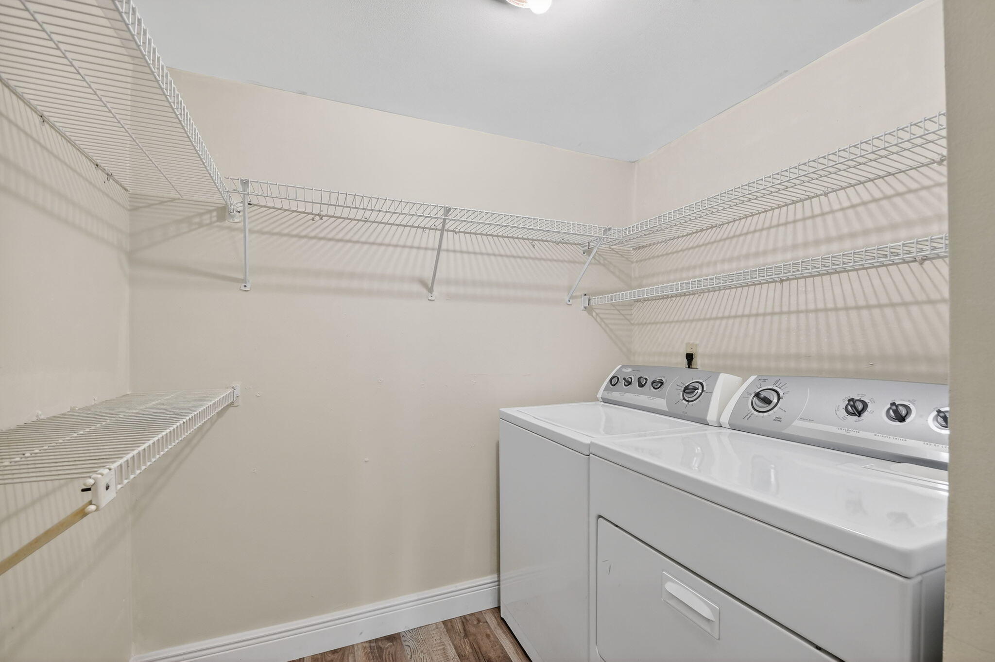 PALM CLUB VILLAGE I CONDO - Residential Lease