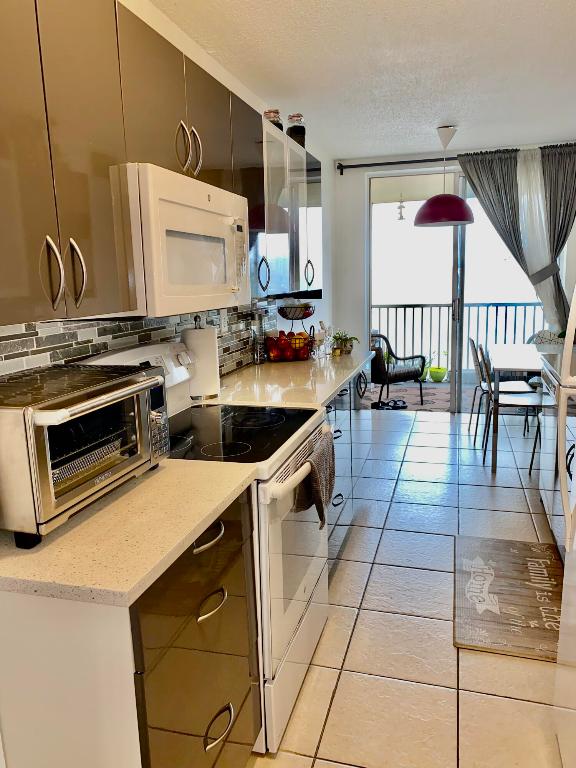 JADE WINDS - Residential