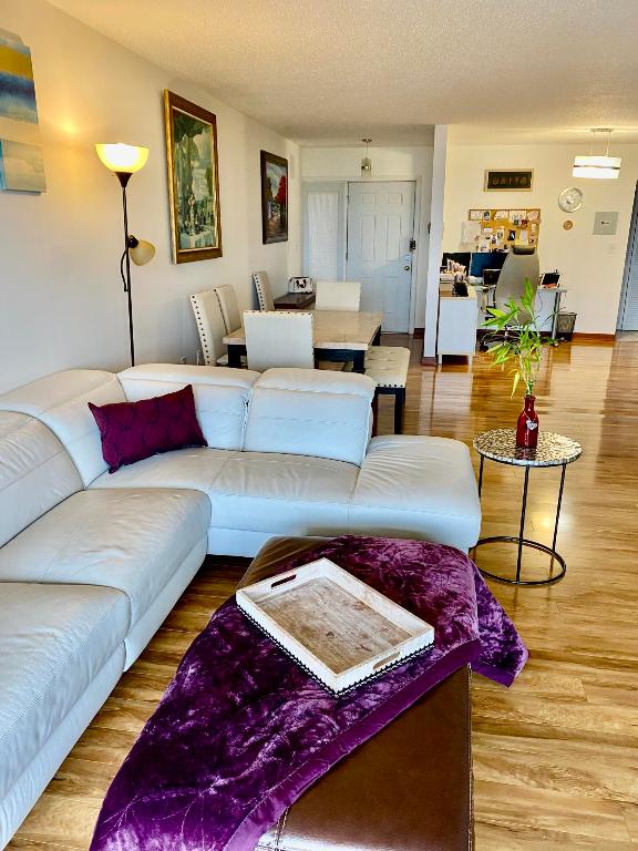 JADE WINDS - Residential