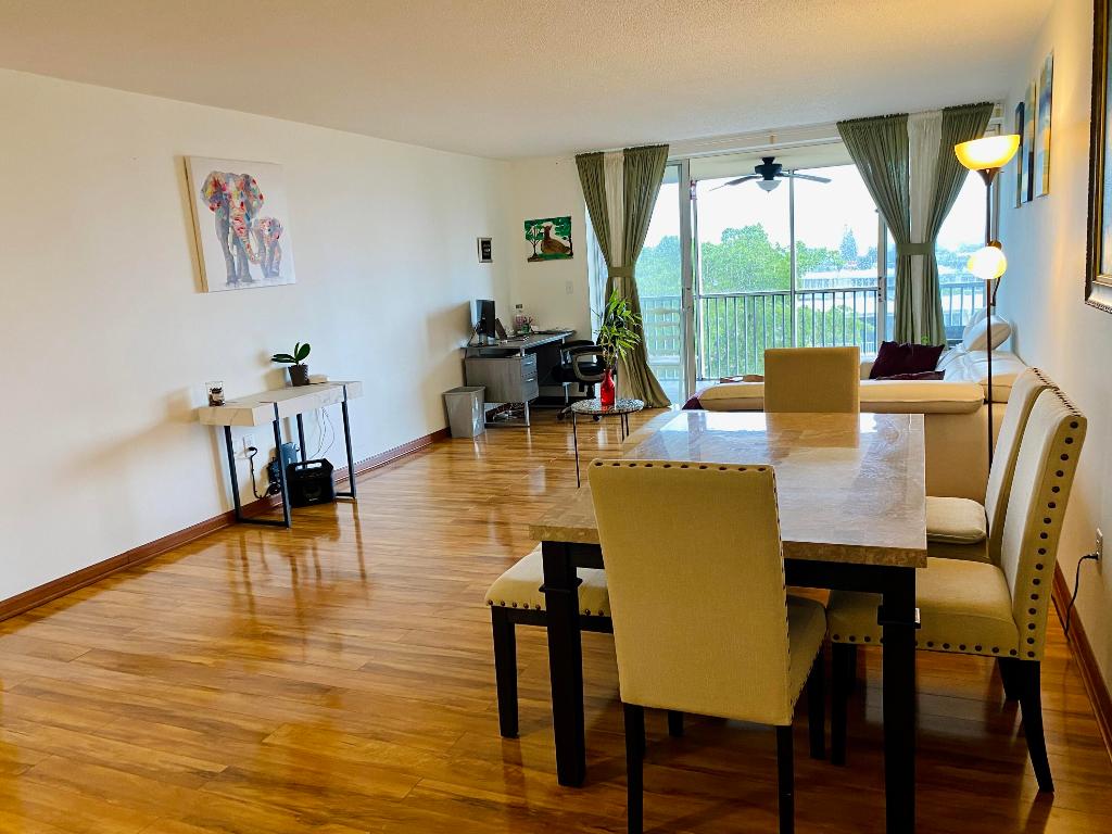 1750 NE 191st Street 600