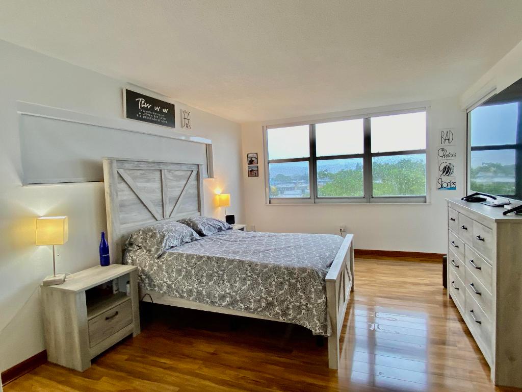 JADE WINDS - Residential