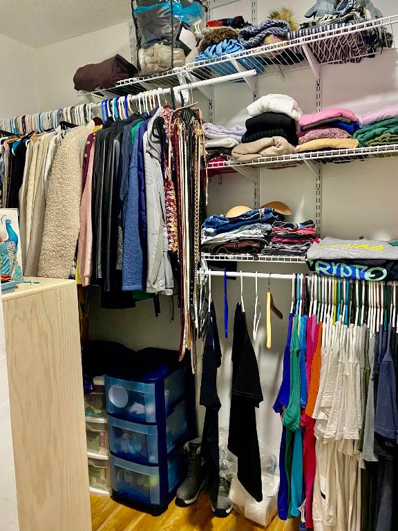 JADE WINDS - Residential