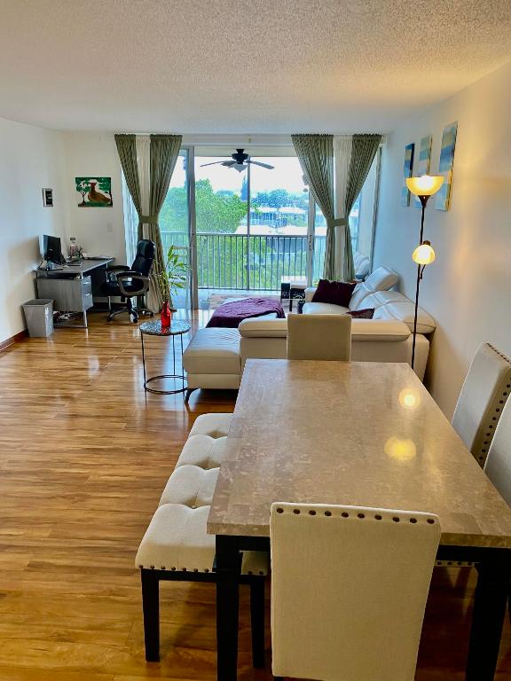 JADE WINDS - Residential