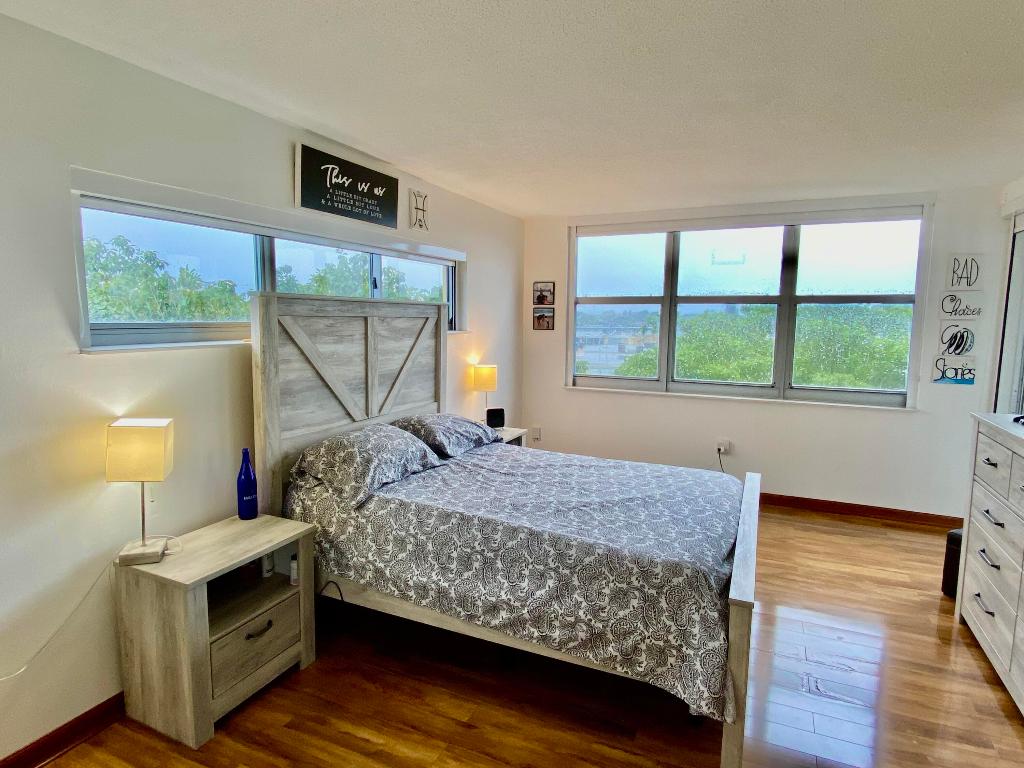 JADE WINDS - Residential