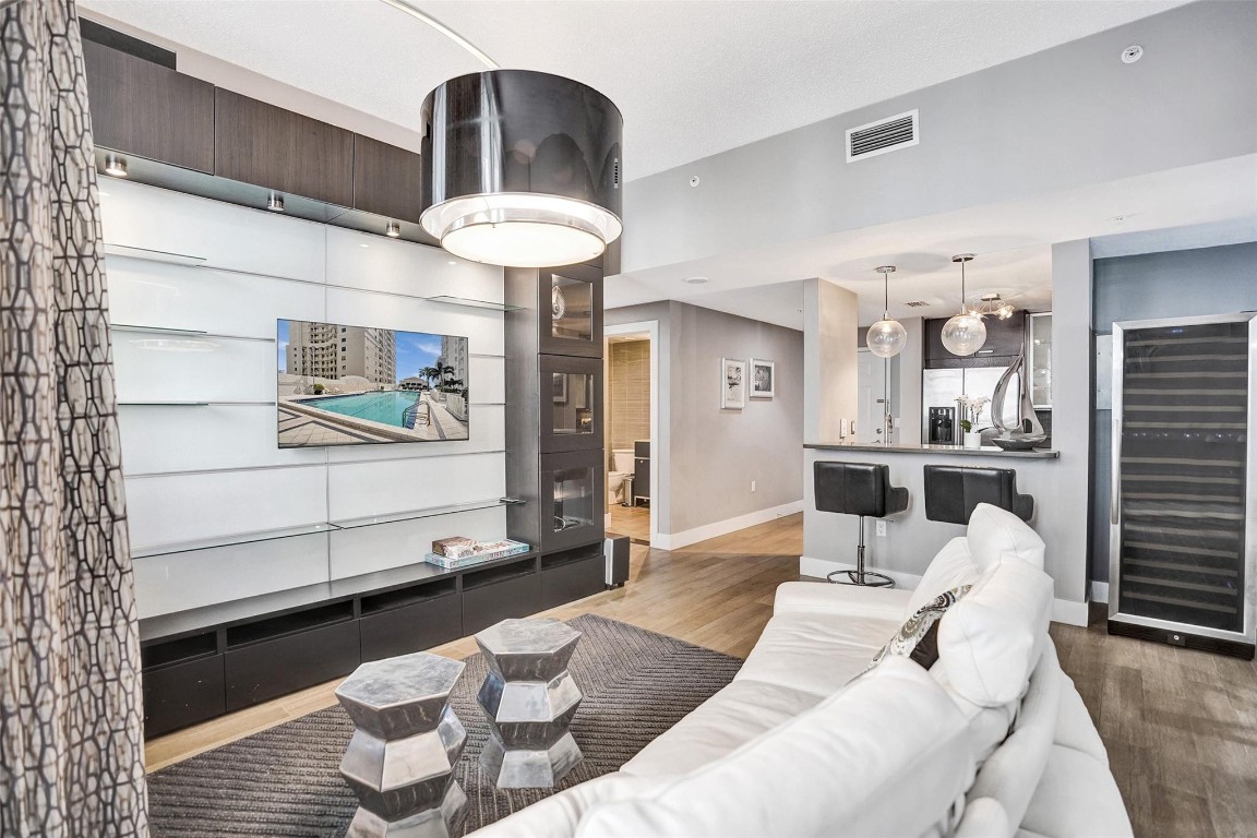 Strand Condo - Residential Lease