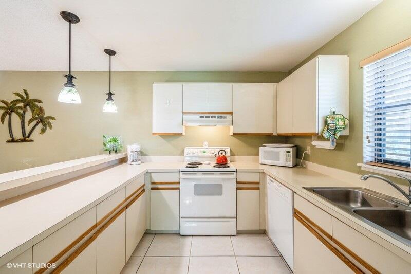 JAMESTOWN AT HERITAGE RID - Residential Lease