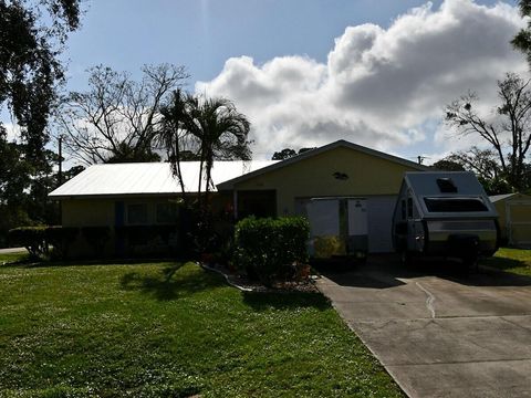 7301 Coquina Avenue Fort Pierce FL 34951