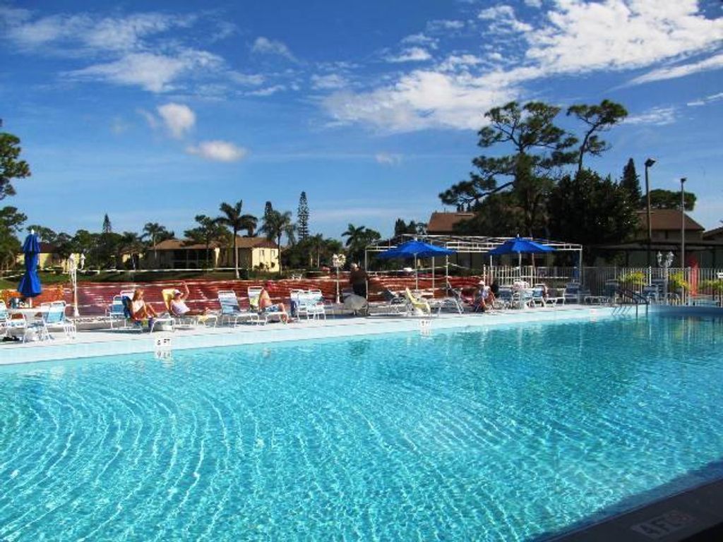 Photo of 305 Pine Ridge Circle Cir #D-2, Green Acres, FL 33463 (MLS # R10702169)