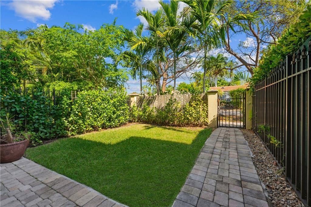 Photo of 1416 NE 4th Court #1416, Fort Lauderdale, FL 33301 (MLS # B26016725)