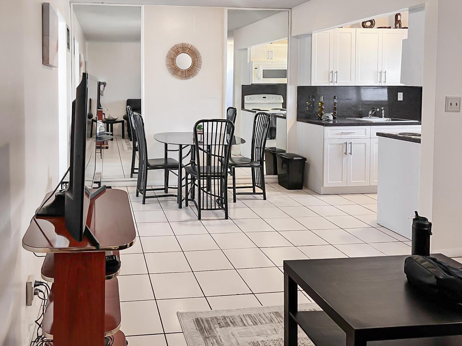 WARRENTON HOUSE CONDO - Residential