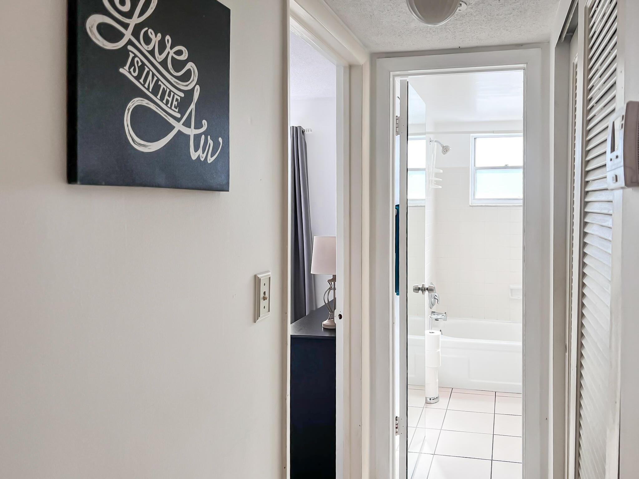 WARRENTON HOUSE CONDO - Residential