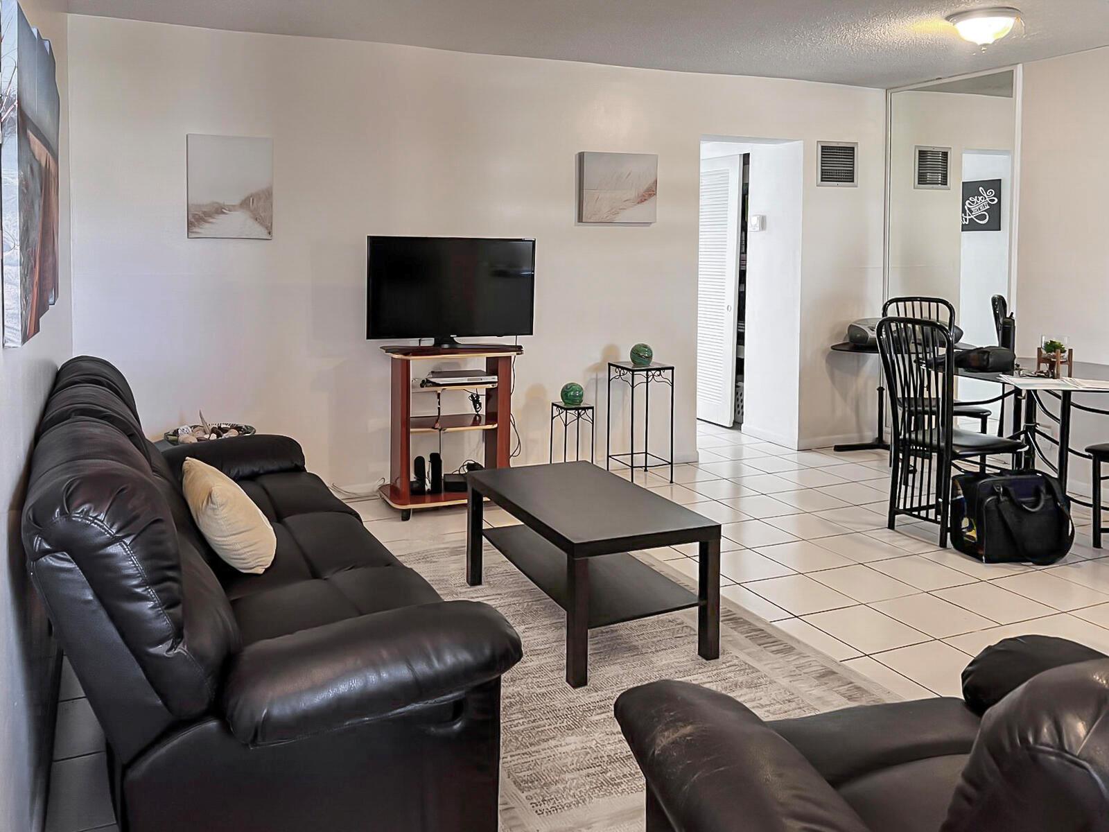 WARRENTON HOUSE CONDO - Residential