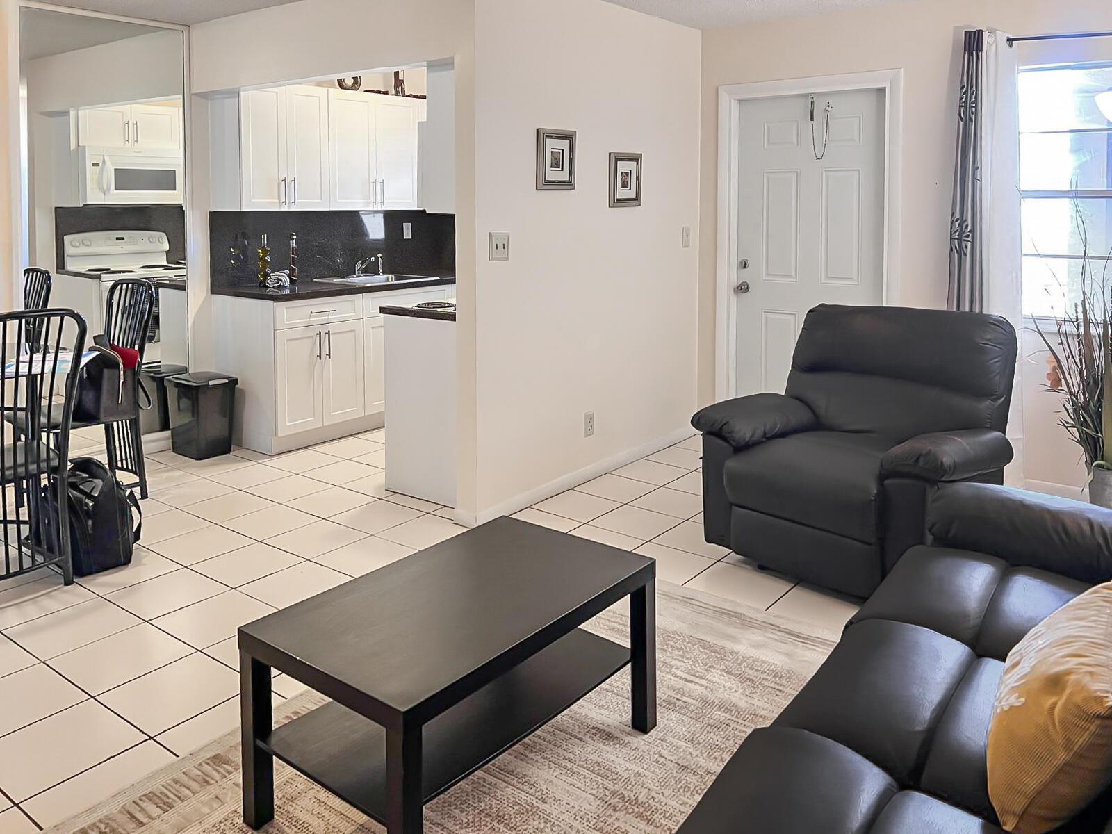 WARRENTON HOUSE CONDO - Residential