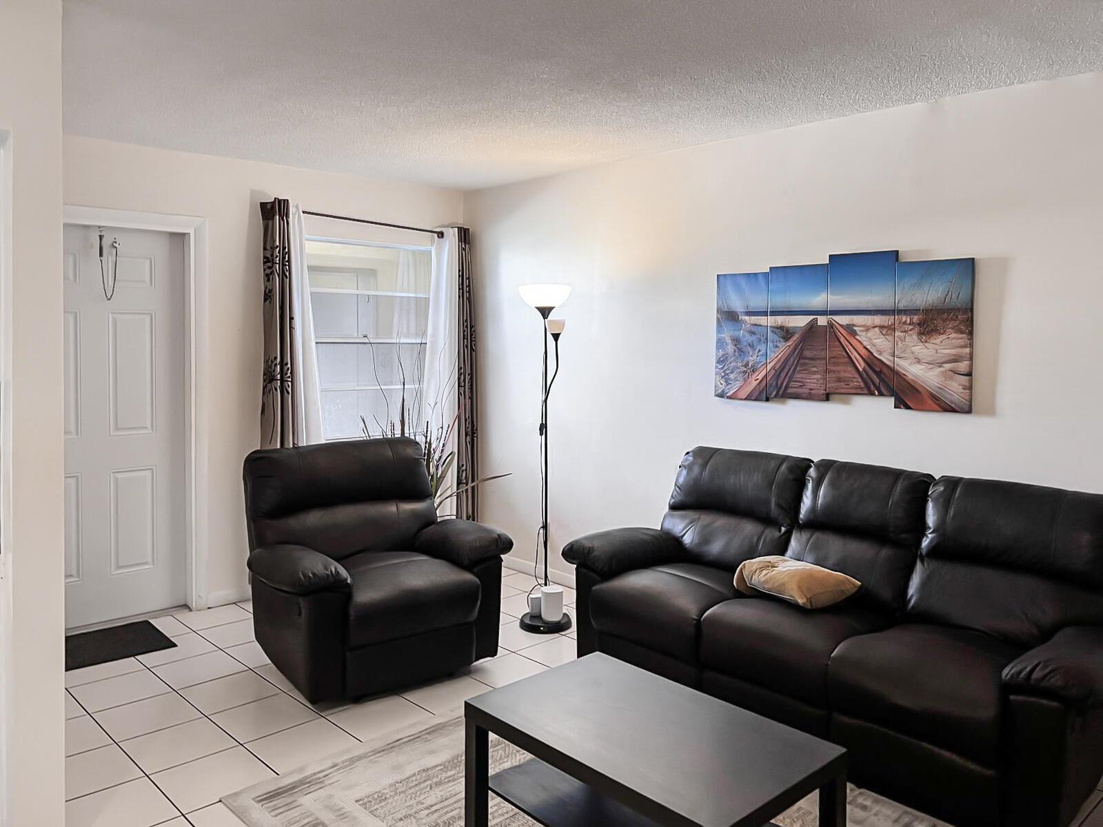 WARRENTON HOUSE CONDO - Residential