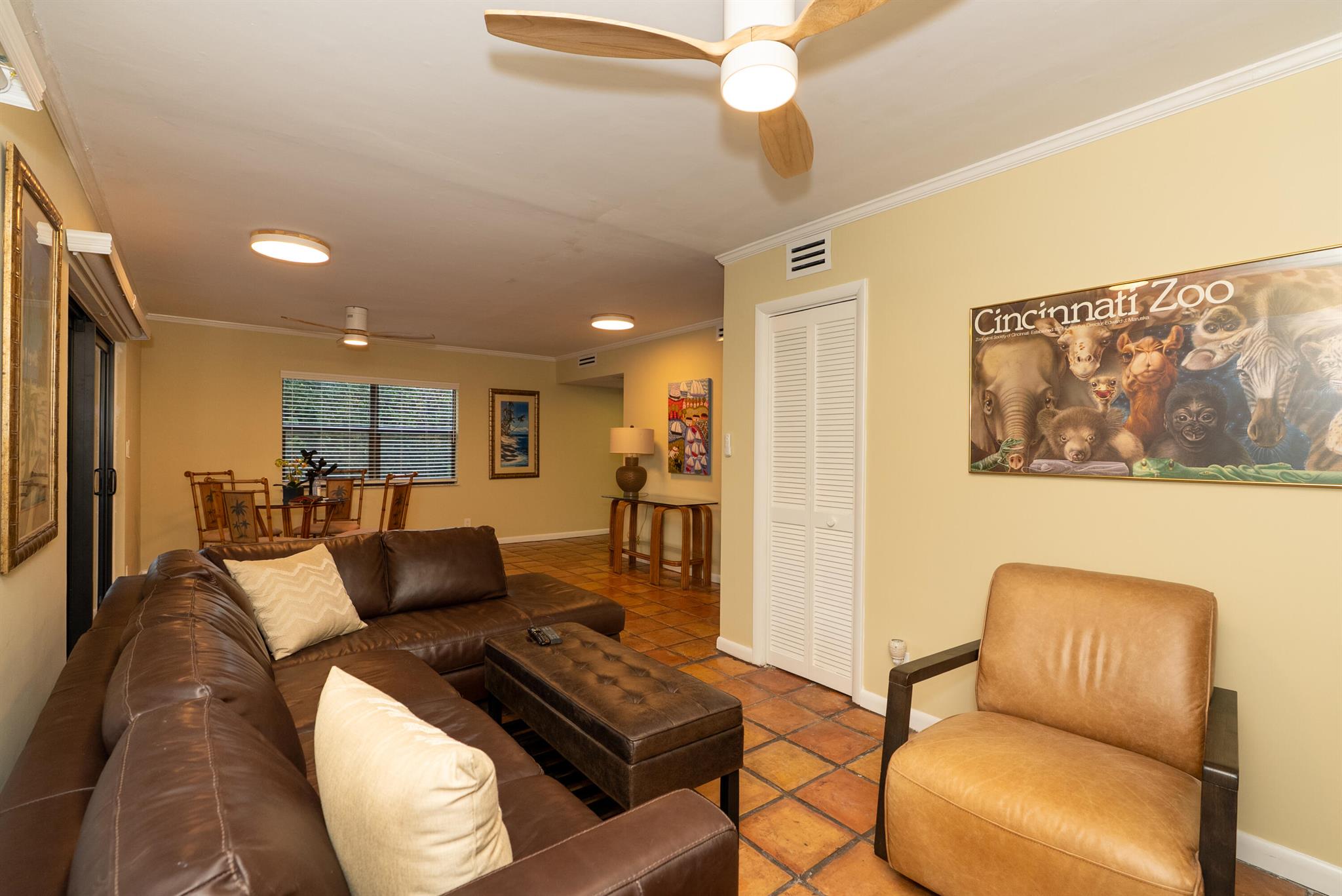 SEASCAPE COND DECL FILED - Residential Lease