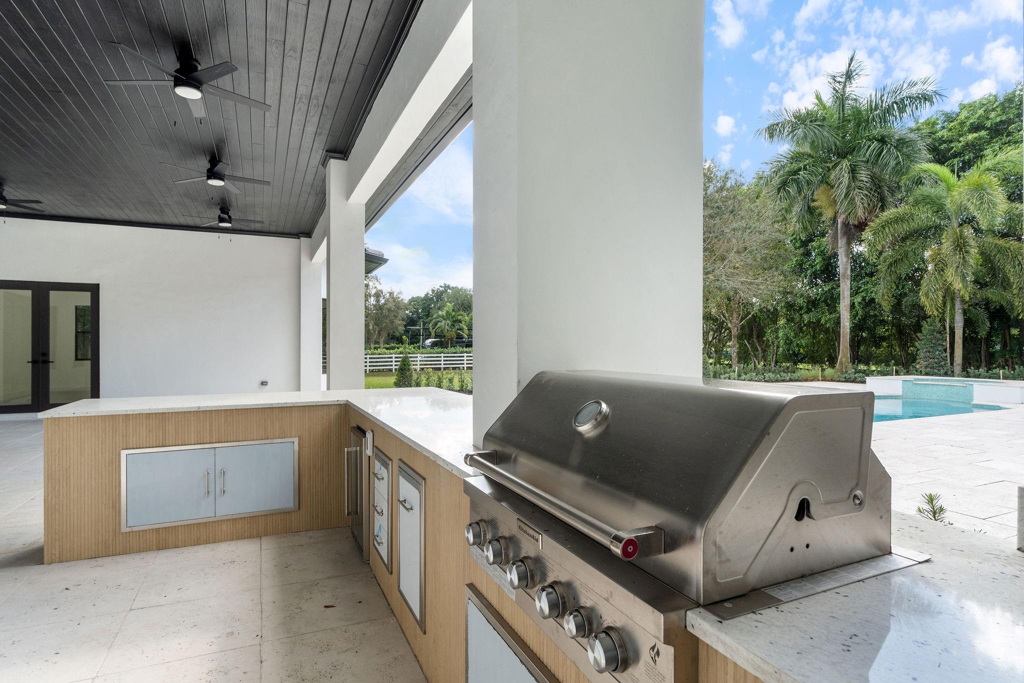 SUNSHINE RANCHES - Residential