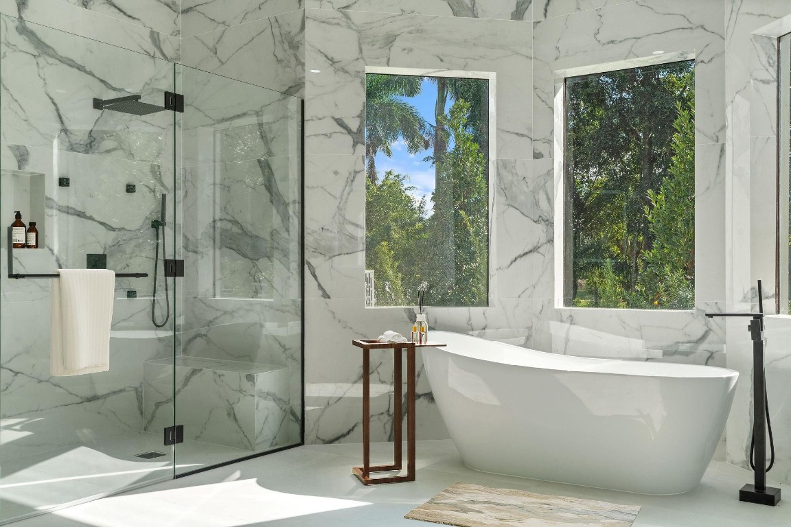 SUNSHINE RANCHES - Residential