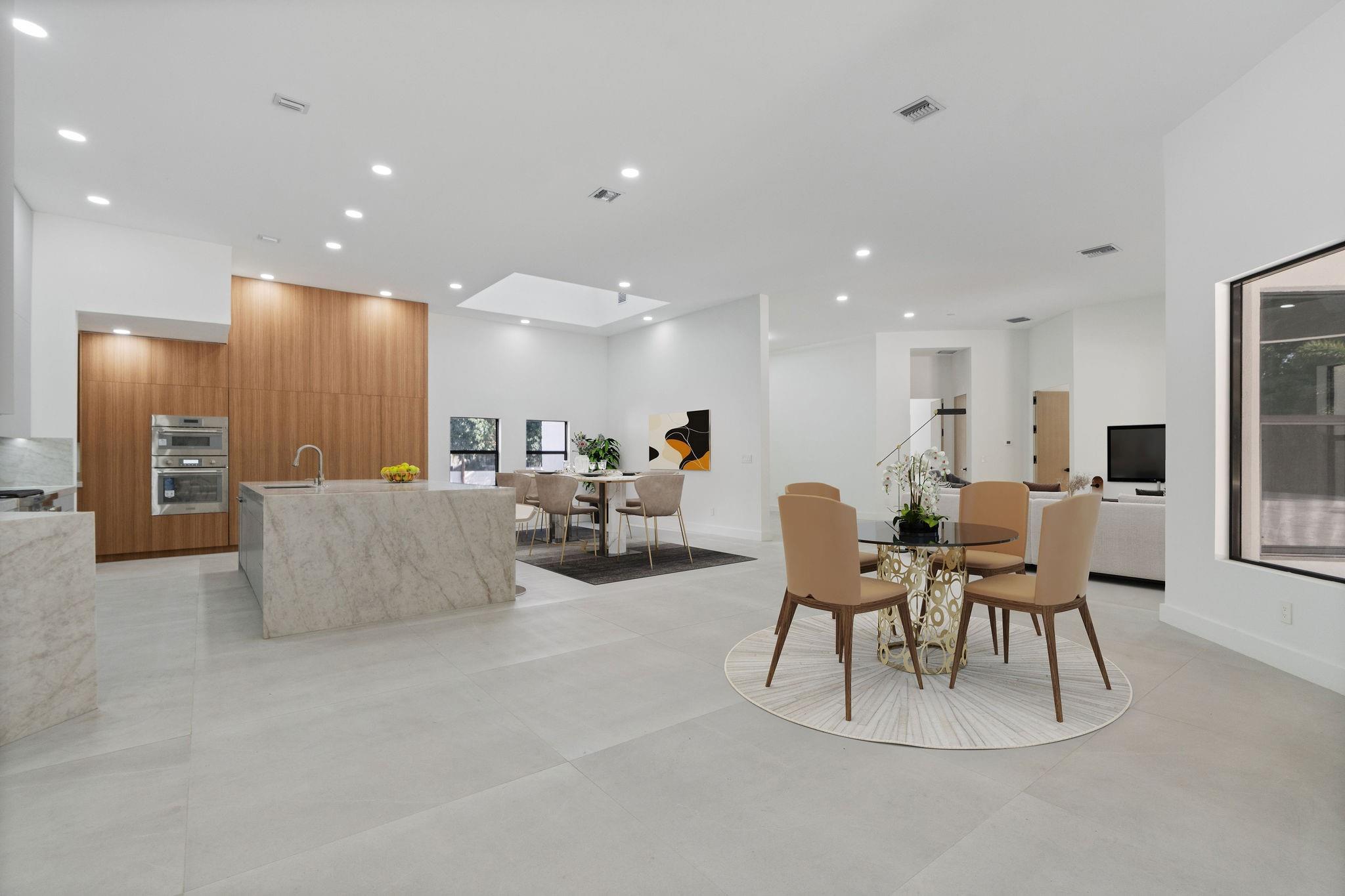 SUNSHINE RANCHES - Residential