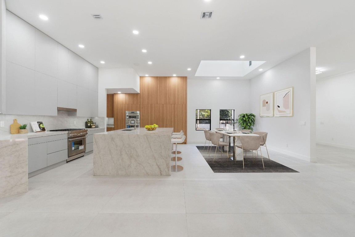 SUNSHINE RANCHES - Residential