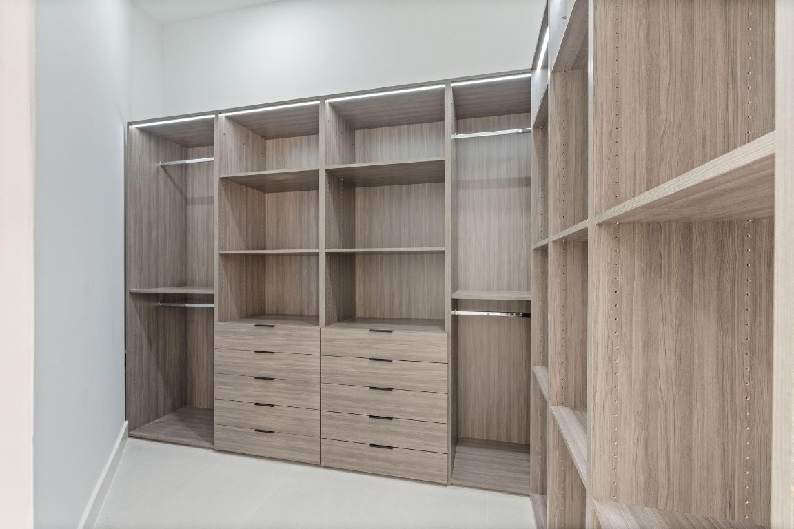 SUNSHINE RANCHES - Residential