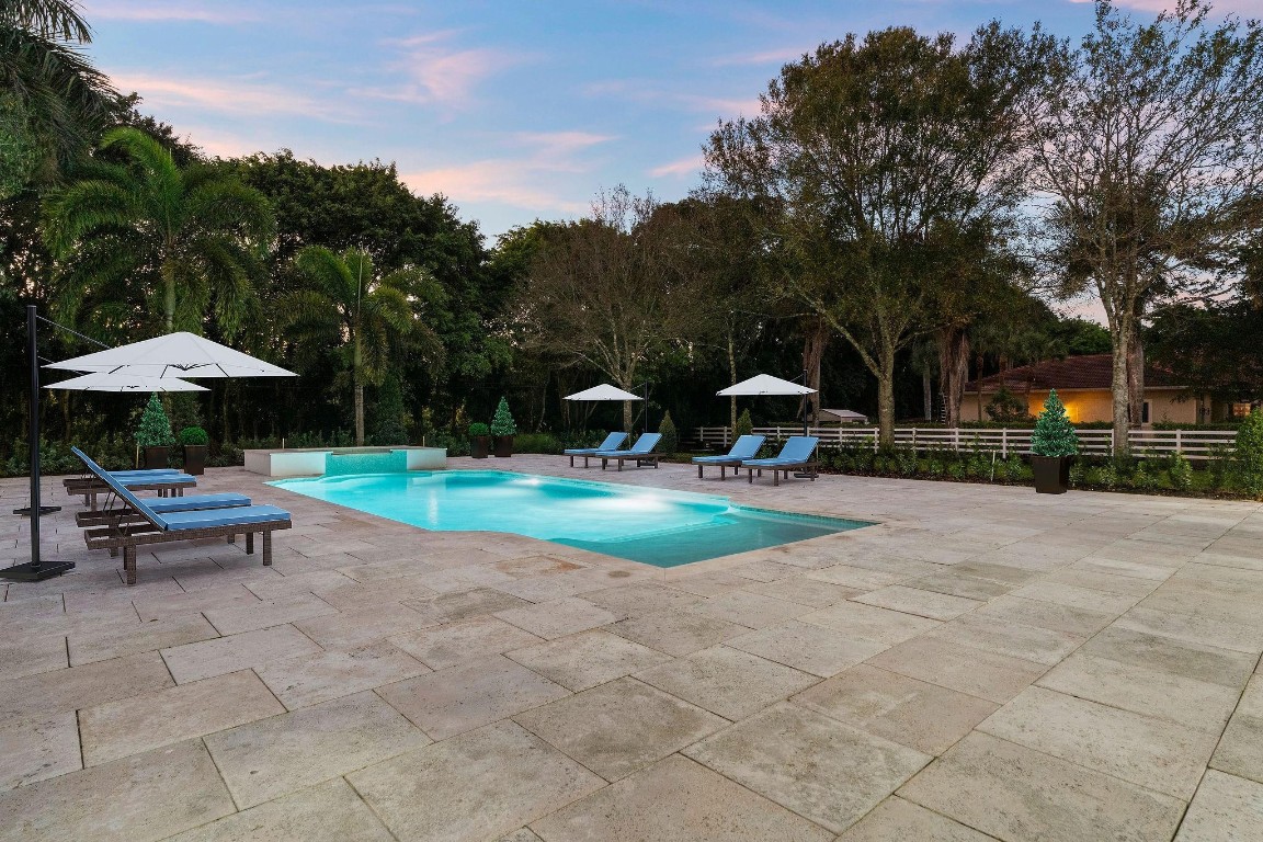 SUNSHINE RANCHES - Residential