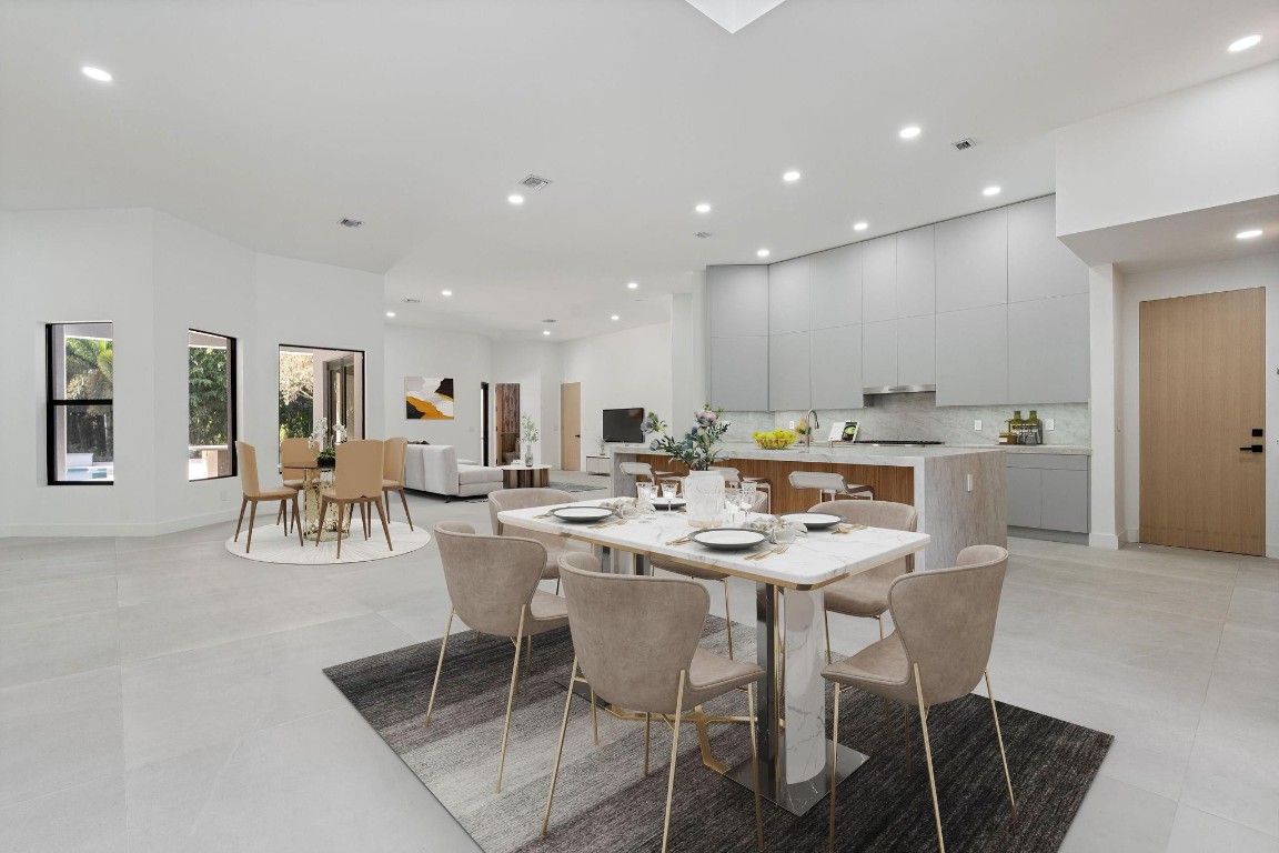 SUNSHINE RANCHES - Residential