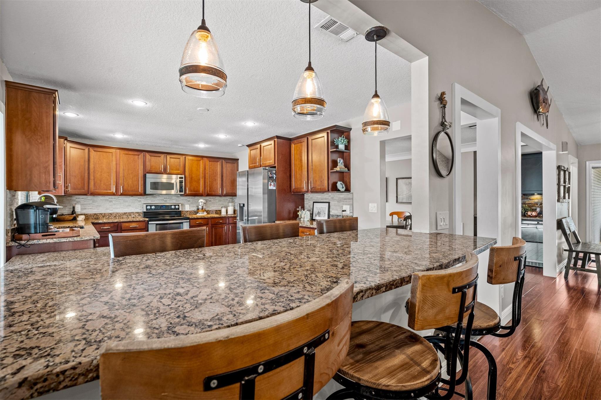 OAK WOOD - Residential