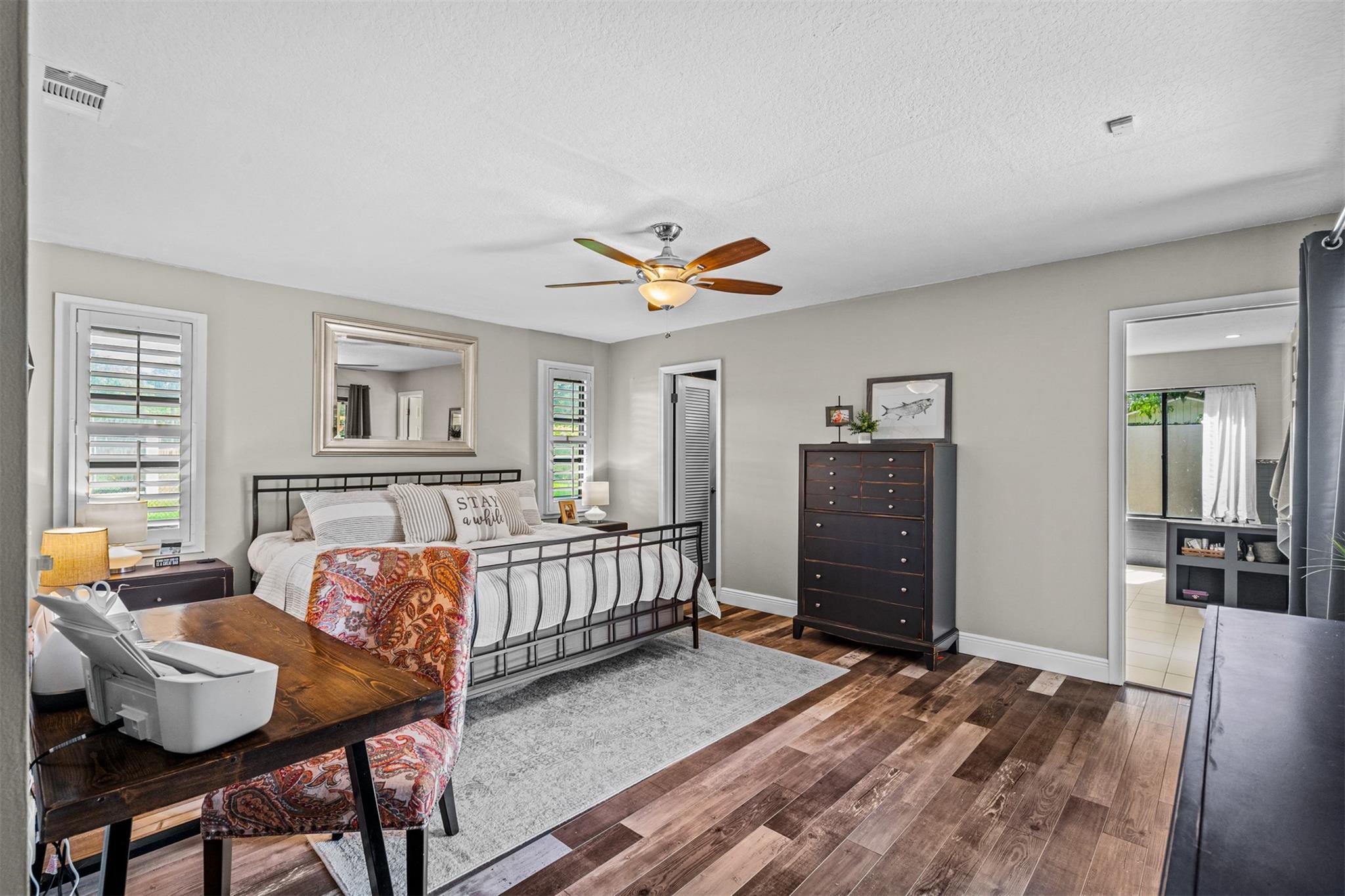 OAK WOOD - Residential